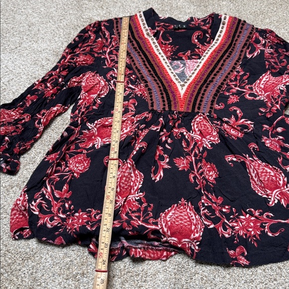 Anthro | Blank London | Boho Floral Stephanie Top in Black & Red Size L Large - Picture 8 of 12